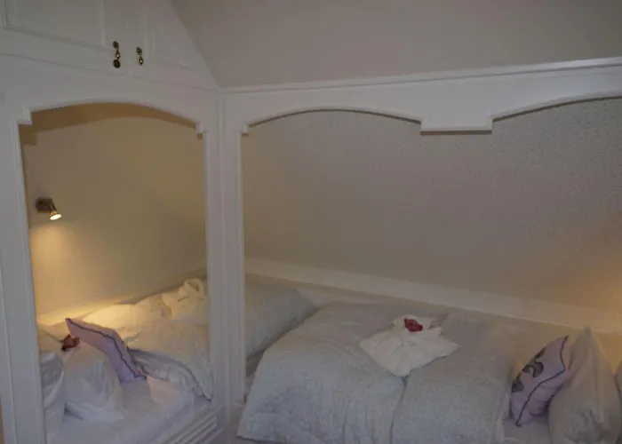 Biberhues Obergeschoss In By Interhome Appartement *